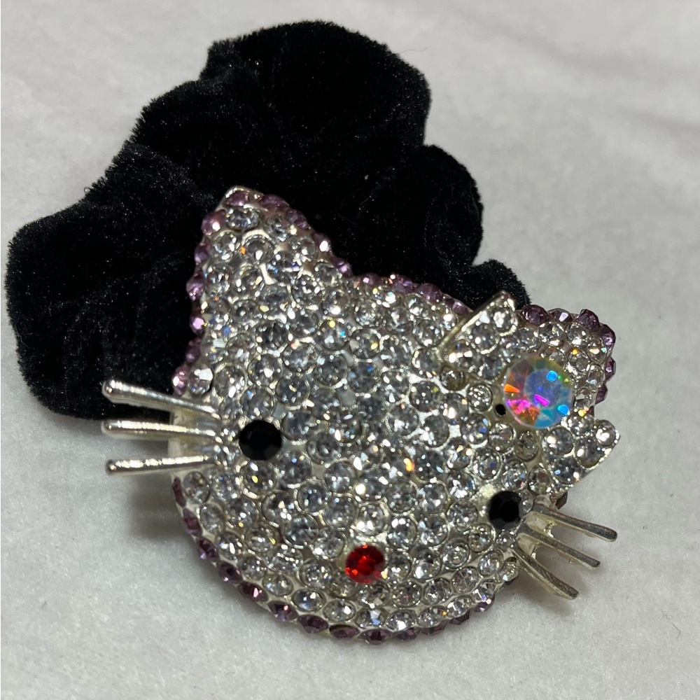 Cat hair scrunchie